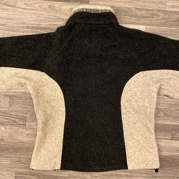 Älf Kühl VTG Fleece Women’s M Measurement Canada Made Good Condition Black/Cream - Picture 5 of 5
